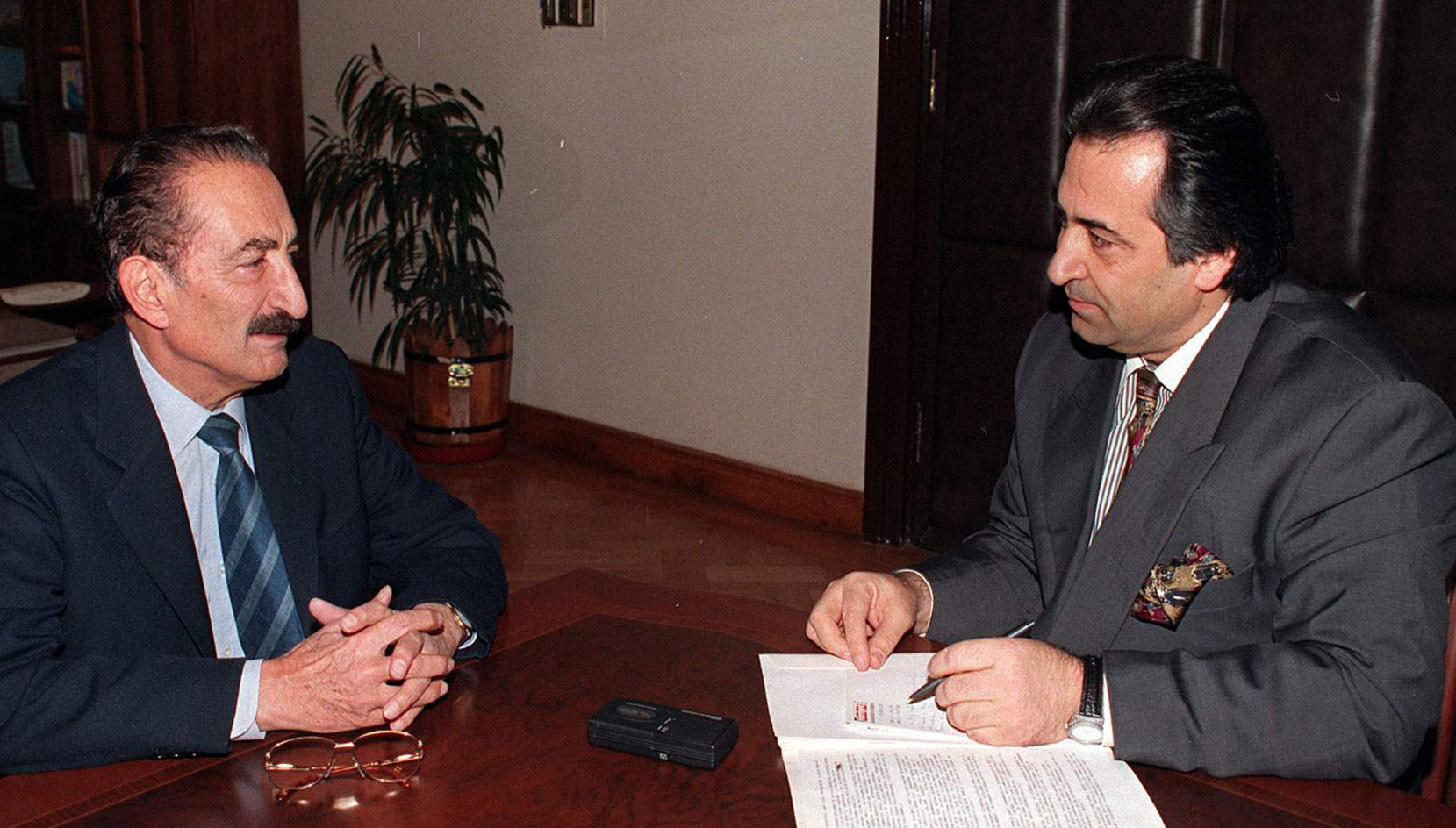 ecevit3