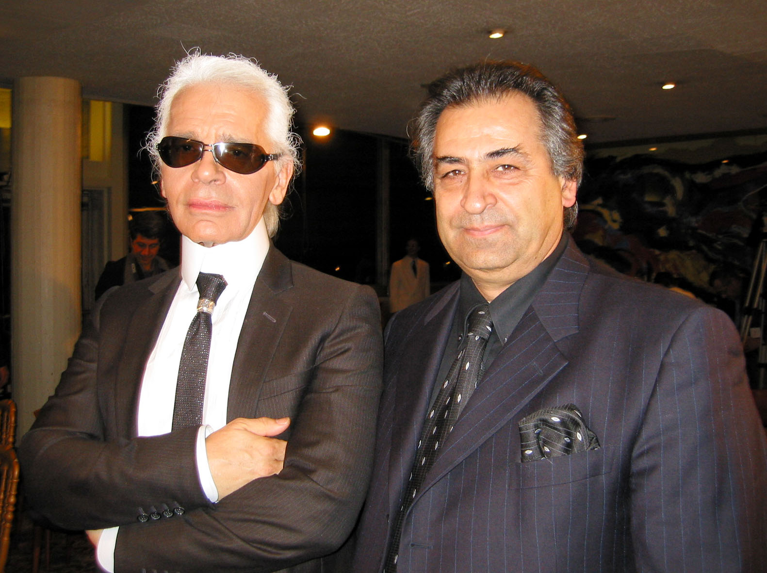EFSANE MODACI KARL LAGERFELD YAŞAMINI YİTİRDİ