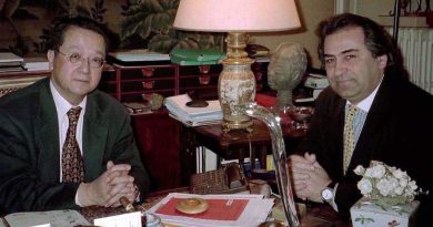 TERÖRİST ÇAKAL CARLOS’TAN ŞEYTAN’IN AVUKATI VERGES’E