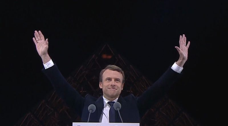 FRANSA’NIN YENİ CUMHURBAŞKANI EMMANUEL MACRON