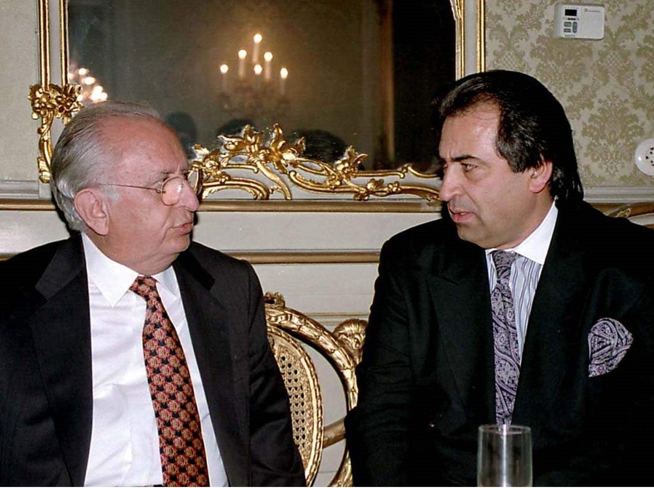 HÜSAMETTİN CİNDORUK HAYATINI KAYBETTİ